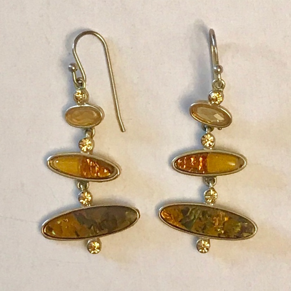 Lis Claiborne earrings